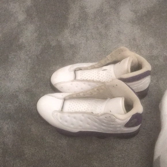 Jordan 13 retro lakers purple white size 9 - Picture 3 of 6